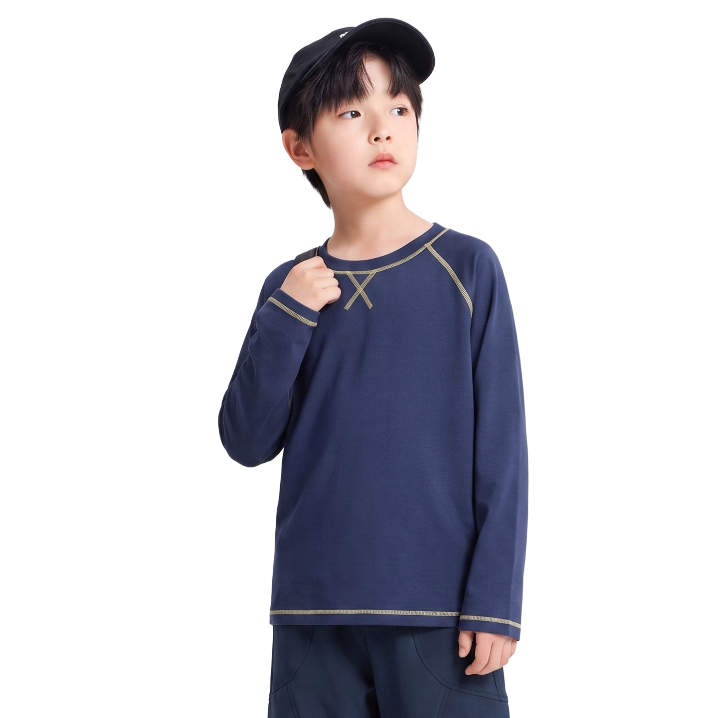 Lightweight Outdoor Tee in Highland navy