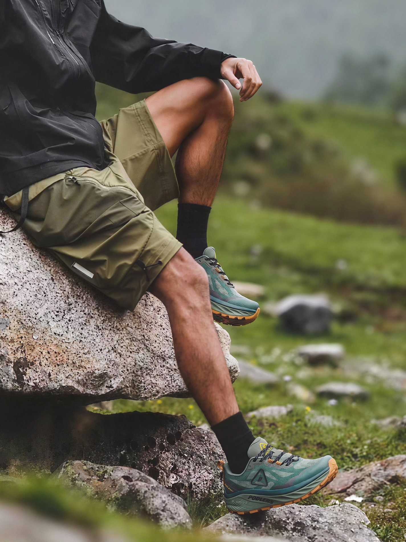 PODLERS RidgeFlux footwear in alpine terrain